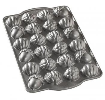 Forma aluminiowa do pieczenia ciasteczek w jesiennych ksztatach (24 gniazda) - Nordic Ware