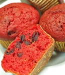 Czerwone muffiny z czerwonymi urawinami
