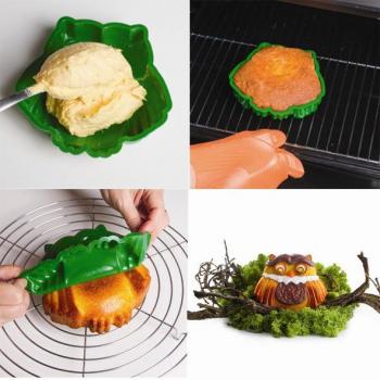 Forma silikonowa do pieczenia ciasta w ksztacie sowy, zielona - Pavoni