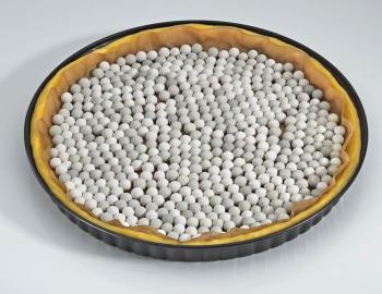 Ceramiczne kuleczki (obciążniki) do pieczenia, w plastikowym pojemniku (850 g) - Kuchenprofi