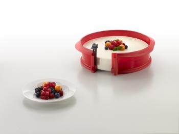 Tortownica z ceramicznym talerzem DUO w kolorze czerwonym 23 cm - Lekue - poleca Pani Dorota z mojewypieki.com