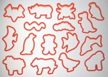 Zestaw plastkowych foremek do wykrawania ciastek w kształcie zwierzątek (50 szt. foremek w komplecie) - Wilton
